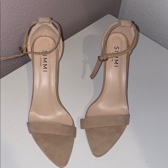 Nude Pointy Heels - Picture 2 of 6